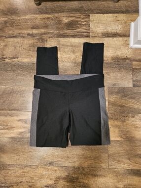 Black Athletic Leggings with Gray Side Panels